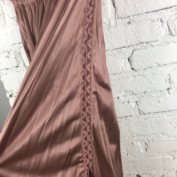 Vintage Maidenform Dreamwear Mauve Slip Dress & Satin Robe Set - Picture 12 of 15